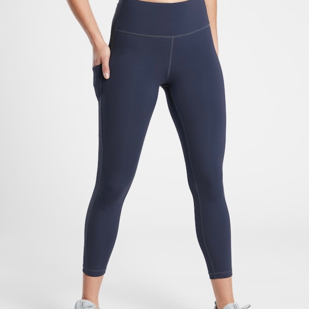 Athleta Ultimate Stash Pocket 7/8 Tight (blue)